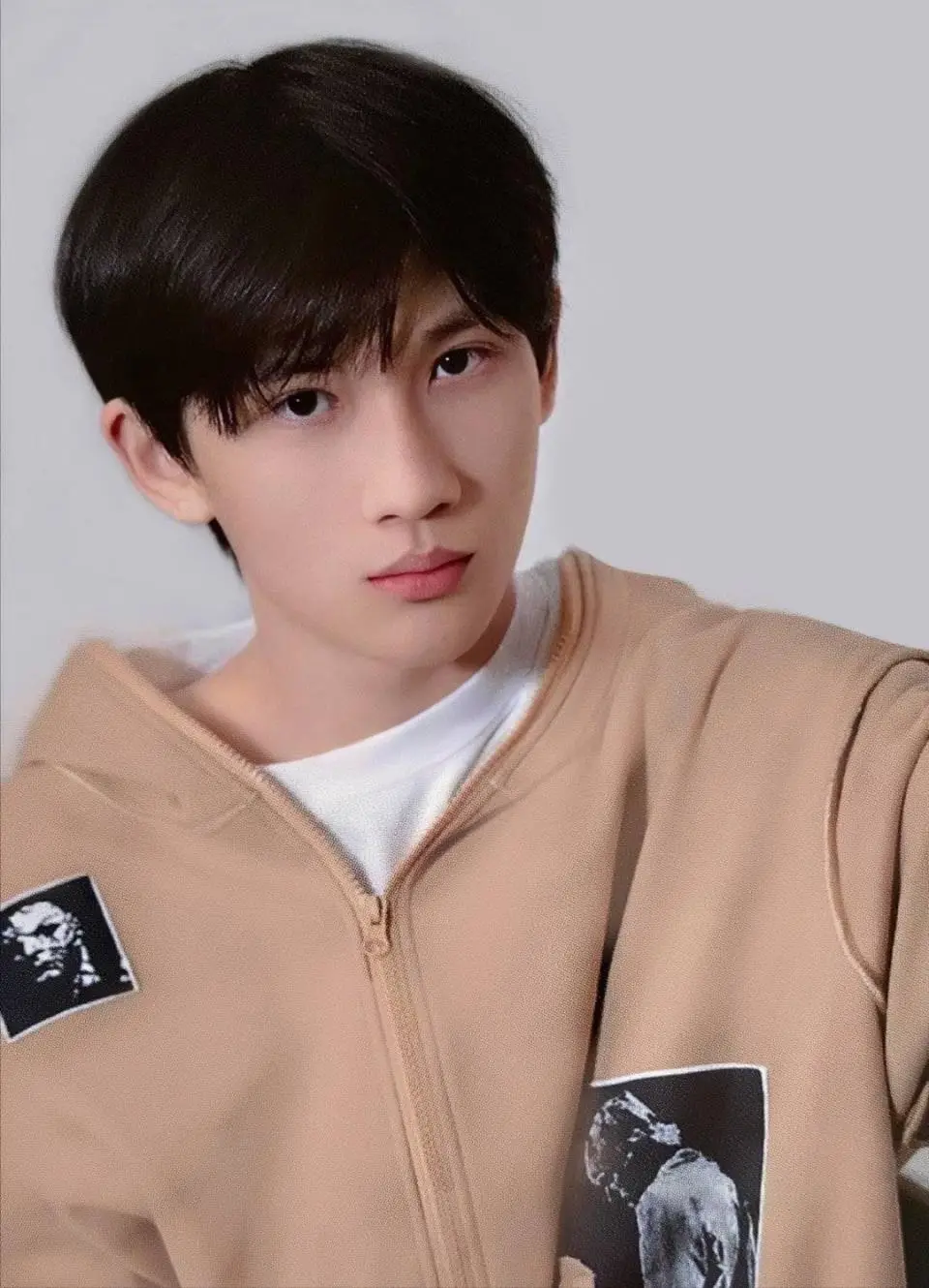 tf三代有哪几个有黑料的明星,_TF家族三代养成系爱豆_TF家族三代恋爱传闻