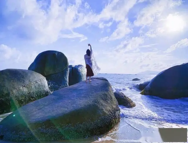 三亚海滨风光景点推荐_三亚旅游必打卡景点_三亚精品免费观看mv视频软件