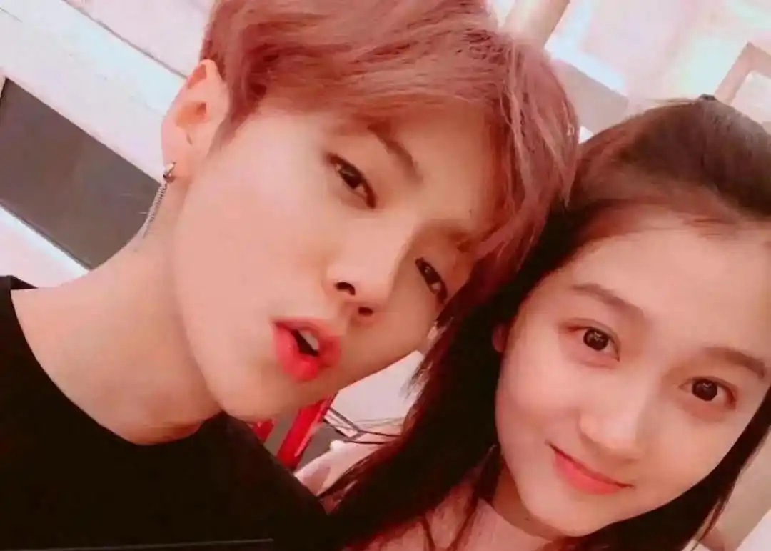 女明星女朋友_彭昱畅女友照片_彭昱畅女友官宣