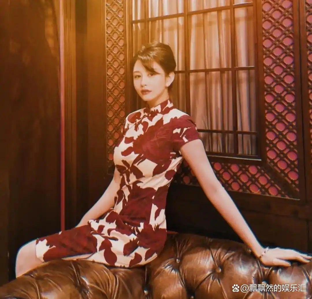 邱淑贞 90年代性感女神 演艺生涯_中国女明星邱淑贞