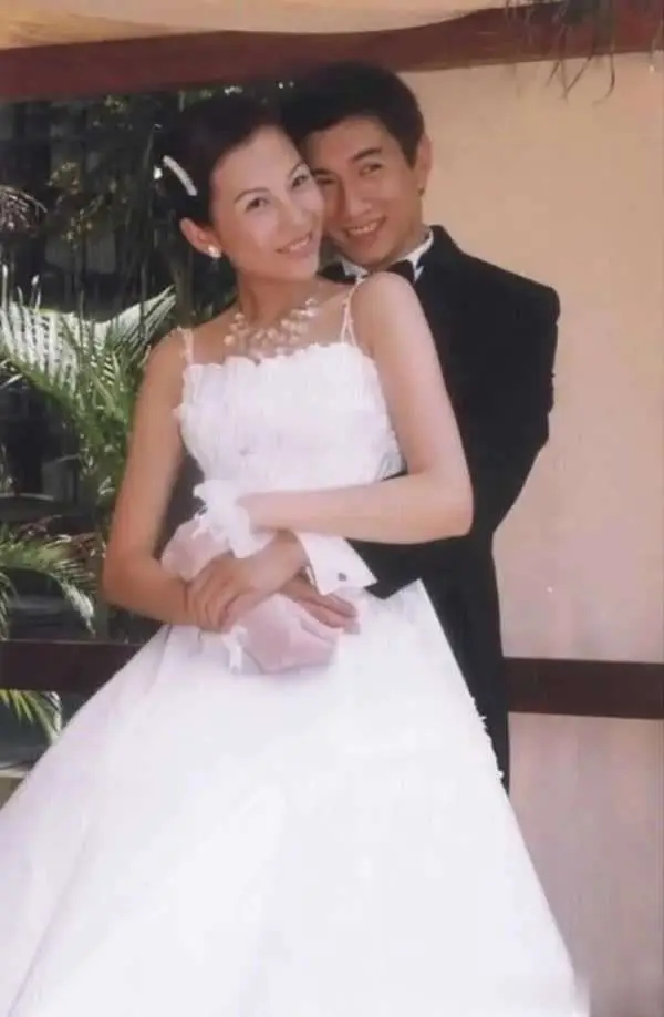 娱乐圈隐藏的情侣_娱乐圈前任情侣盘点_陈伟霆杨颖昔日恋情