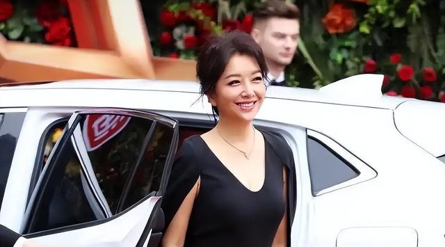 丰满女星_身材与气质_中国明星女明星