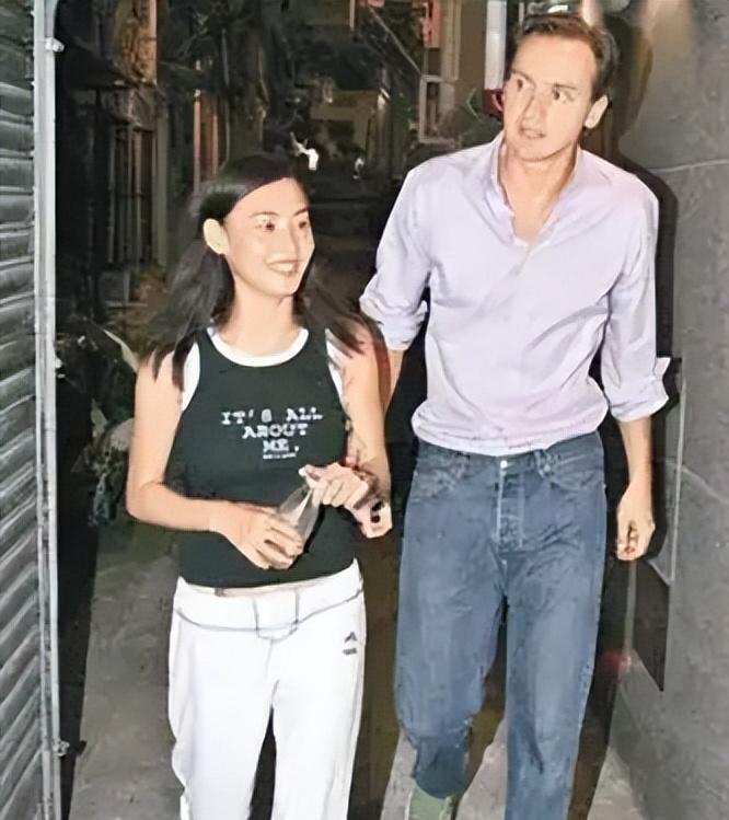 陈妍希清纯人设绯闻_高圆圆感情经历_陈妍希退出娱乐圈