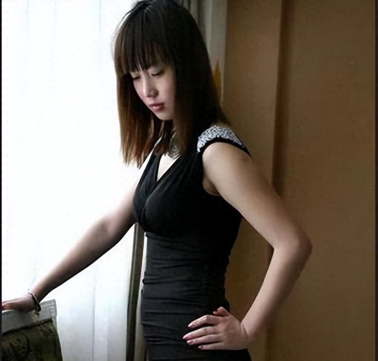 张小雨 裸模 人体摄影_中国女明星人体艺术